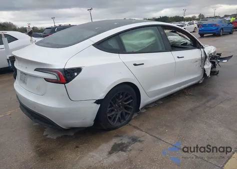 2025 Tesla Model 3 Long Range Rear-Wheel Drive/Standard Rear-Wheel Drive from USA, damaged, VIN 5YJ3E1EA0SF909348